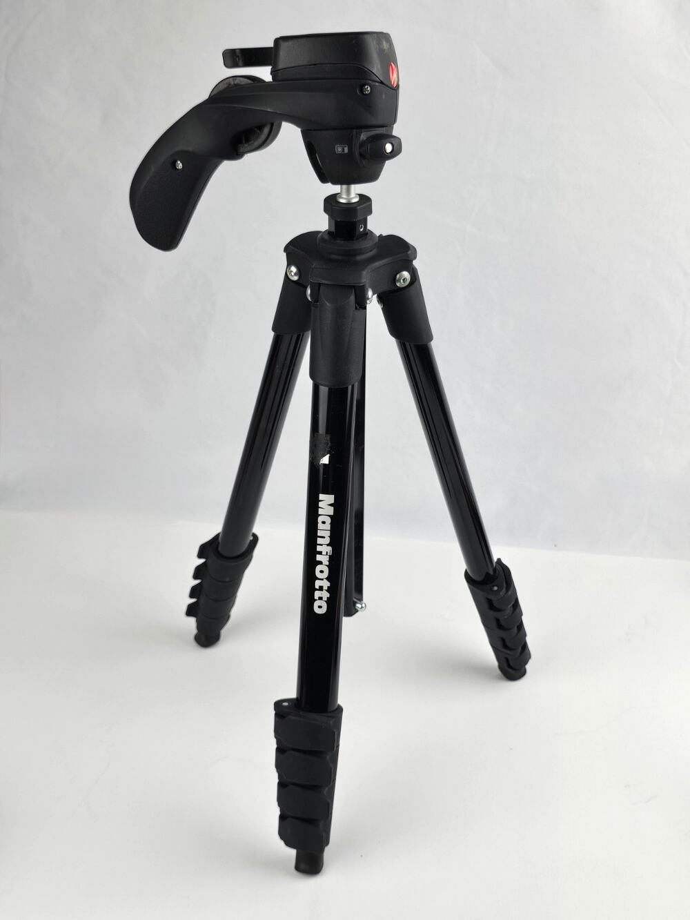 Manfrotto Compact Action 61" Tripod Camera Camcorder good condition